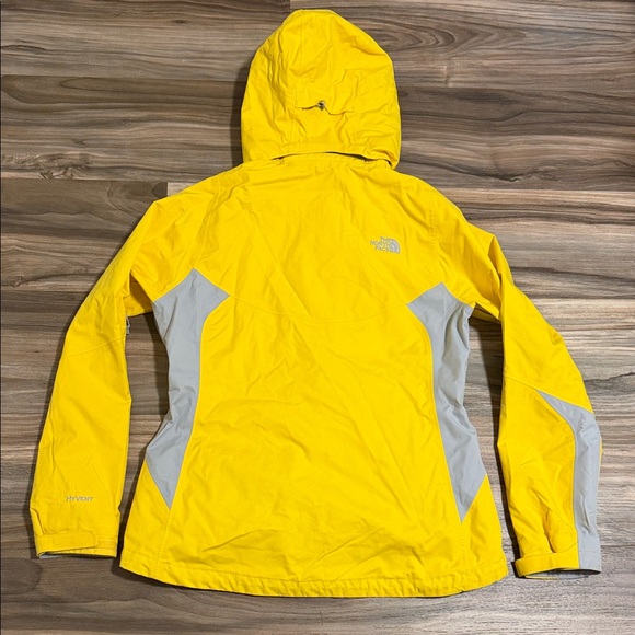 The North Face Hooded Jacket Women M HyVent 2.5L Yellow Outdoor Rain Windbreaker - Picture 9 of 10